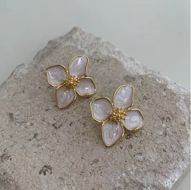 Saphira Earrings
