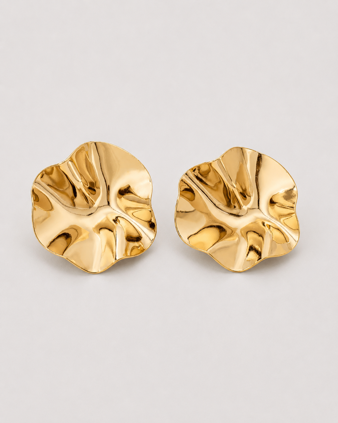 Nacre Earring