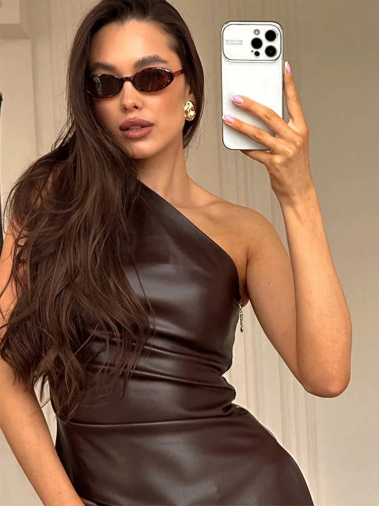 One-Shoulder Zipper Top